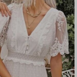 Elegant Lace Dress Small